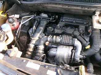 Peugeot Partner 120 1.6 HDI 75 PREMIUNM PACK AIRCO NAVI picture 27