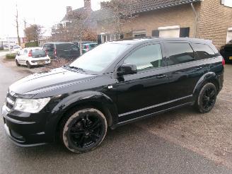 damaged passenger cars Dodge Journey 2.7 R/T AUTOMAAT 2009/7