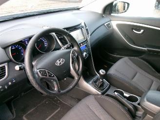 Hyundai I-30 1.6 GDI I-VISION CLIMA NAVI picture 10