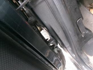 Peugeot Partner 1.6 HDI 75 PREMIUM PACK AIRCO NAVI picture 16