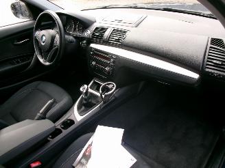 BMW 1-serie 116 I HIGH EXECUTIVE CLIMA picture 11