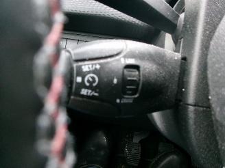 Peugeot 2008 1.2  PURETECH  CROSSWAY picture 18