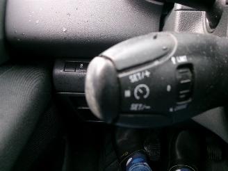 Peugeot 5008 2.0 HDiF EXECUTIVE 7 PERSOONS CLIM NAVI PANO picture 20