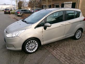 Damaged car Ford B-Max 1.0 TITANIUM CLIMA 2013/3