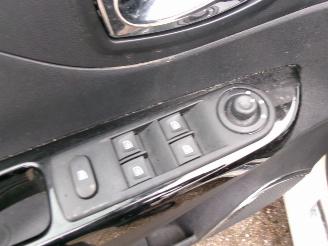 Renault Captur TCE LIMITED CLIMA NAVI picture 14