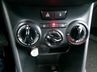 Peugeot 208 1.2 I ALLURE 5 DEURS AIRCO picture 12