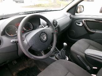 Dacia Duster 1.6 LAUREATE AIRCO picture 12