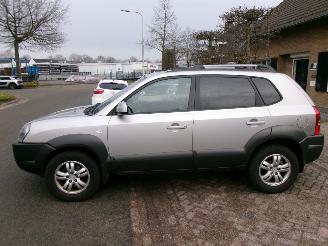 Hyundai Tucson 2.0I STYLE AIRCO picture 2
