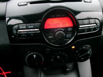 Mazda 2 1.3 COOL picture 13