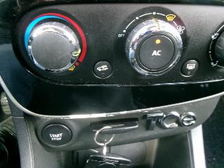 Renault Clio 0.9 TCE COLEECTION AIRCO NAVI GEEN SCHADE picture 12