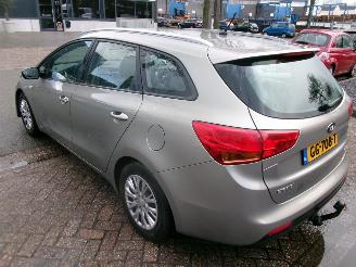 Kia Cee d 1.6 GDI COMFORTLINE SPORTSWAGON picture 9