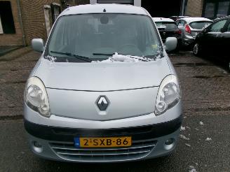 Renault 10 1.6-16V PRIVILEGE FAMILY AIRCO picture 3