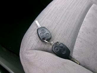 Renault 10 1.6-16V PRIVILEGE FAMILY AIRCO picture 17