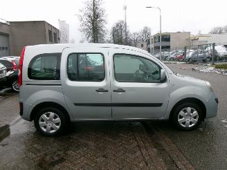 Renault 10 1.6-16V PRIVILEGE FAMILY AIRCO picture 5