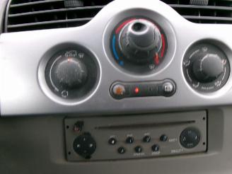 Renault 10 1.6-16V PRIVILEGE FAMILY AIRCO picture 15