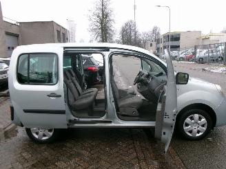 Renault 10 1.6-16V PRIVILEGE FAMILY AIRCO picture 11