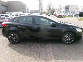 Volvo V-40 1.5 I EDITION+  AUTOMAAT CLIMA NAVI picture 3