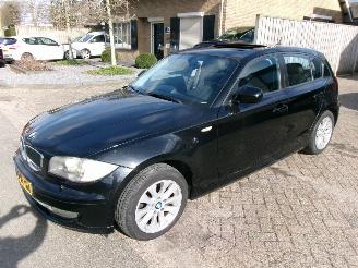 Auto incidentate BMW 1-serie 116 I HIGH EXECUTIVE CLIMA NAVI 2010/4