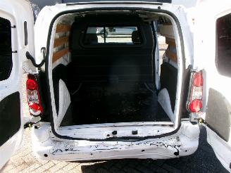 Peugeot Partner 120 1.6 HDI AIRCO picture 9