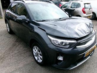 uszkodzony samochody osobowe Kia Stonic 1.0 T-GDI DYNAMIC PLUSLINE 2019/11