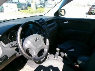 Kia Sportage 2.0 CVVT X-TRA picture 14