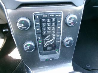 Volvo V-40 1.6 D2 SUMMUM picture 17