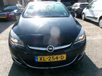 Opel Astra 1.4 COSMO CLIMA NAVI SEDAN picture 3