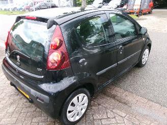 Peugeot 107 1.0 ACTIVE AIRCO 5 DEURS GEEN SCHADE picture 6