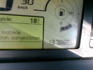 Citroën C4-picasso 1.6 e-HDI TENDANCE AUTOMAAT picture 18