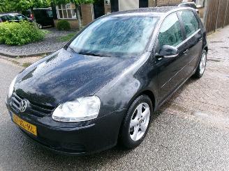 skadebil auto Volkswagen Golf 1.6 i AUTOMAAT AIRCO 2007/9
