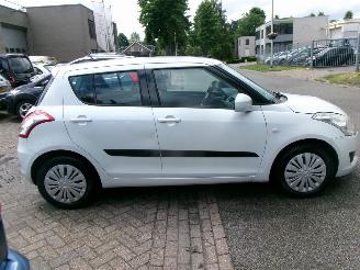 Suzuki Swift 1.2 COMFORT EASS AIRCO picture 6