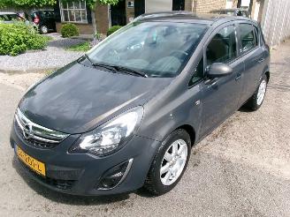 skadebil auto Opel Corsa 1.4-16V COSMO AIRCO 2014/5