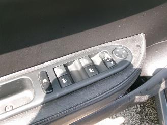 Peugeot 307 1.6-16V CABRIOLET CLIMA LEDER picture 16