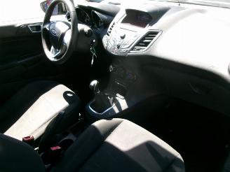 Ford Fiesta 1.0 STYLE AIRCO NAVI picture 11