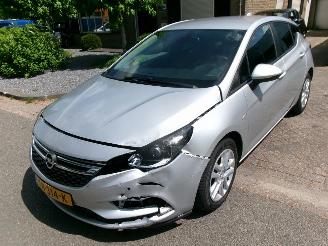 Unfallwagen Opel Astra 1.0 ONLINE EDITION 5 DEURS 2018/5