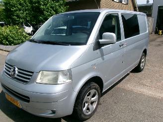 krockskadad bil bedrijf Volkswagen Transporter 2.5 TDI DUBBEL-CABINE AUTOMAAT 2008/8