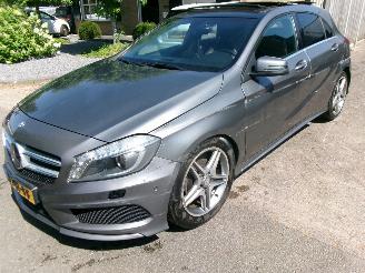 Coche accidentado Mercedes A-klasse 180 PRESTIGE AMG LOOK 2013/4