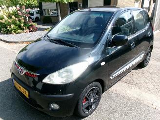 damaged passenger cars Hyundai I-10 1.25 I-CATCHER AIRCO 2009/1