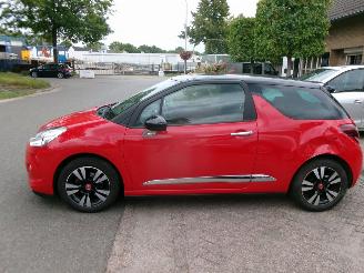 Citroën DS3 1.2 I CHIC CLIMA picture 2