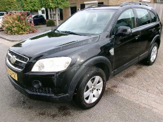 damaged passenger cars Chevrolet Captiva 2.4 INTRO EDITION 2006/8
