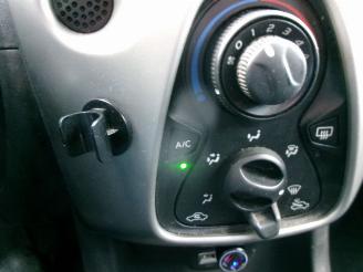 Citroën C1 1.0 e-VTI FEEL AIRCO picture 16