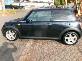 Mini Cooper CHILI 1.6 CLIMA PANO picture 2