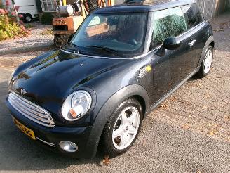 Damaged car Mini Cooper CHILI 1.6 CLIMA PANO 2007/11