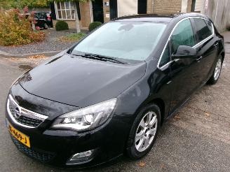 Opel Astra 1.6 TURBO GT CLIMA NAVI picture 1
