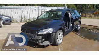 Salvage car Volkswagen Passat Passat Variant (365), Combi, 2010 / 2015 2.0 TDI 16V 140 2012
