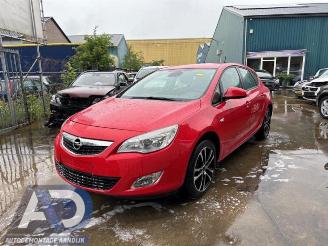 Uttjänta bilar auto Opel Astra Astra J (PC6/PD6/PE6/PF6), Hatchback 5-drs, 2009 / 2015 1.6 16V Ecotec 2011/6