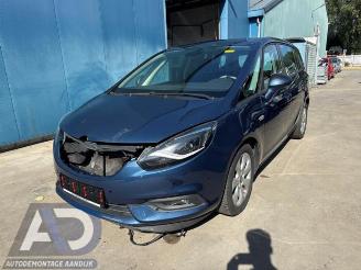 Vrakbiler auto Opel Zafira Zafira Tourer (P12), MPV, 2011 / 2019 2.0 CDTI 16V 170 Ecotec 2017