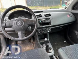 Suzuki Swift Swift (ZA/ZC/ZD1/2/3/9), Hatchback, 2005 / 2011 1.3 VVT 16V picture 12