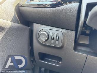 Opel Corsa Corsa E, Hatchback, 2014 / 2019 1.4 Turbo 16V picture 17
