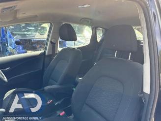 Hyundai Ix20 iX20 (JC), SUV, 2010 / 2019 1.6i 16V picture 10